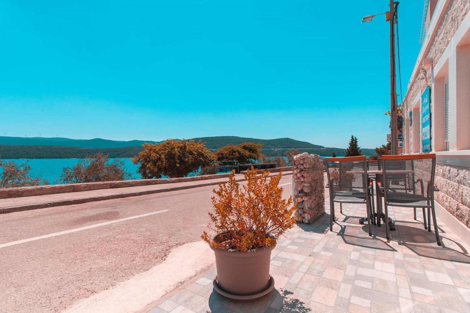 Villa Raguz Sa Privatnom Plazom I Garazom 네움 외부 사진