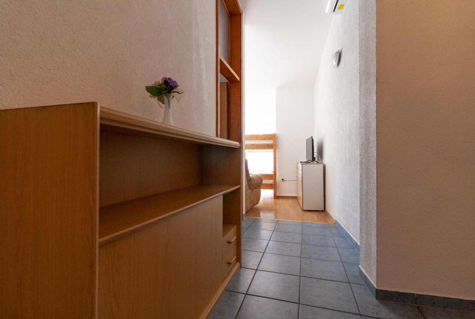 Villa Raguz Sa Privatnom Plazom I Garazom 네움 외부 사진