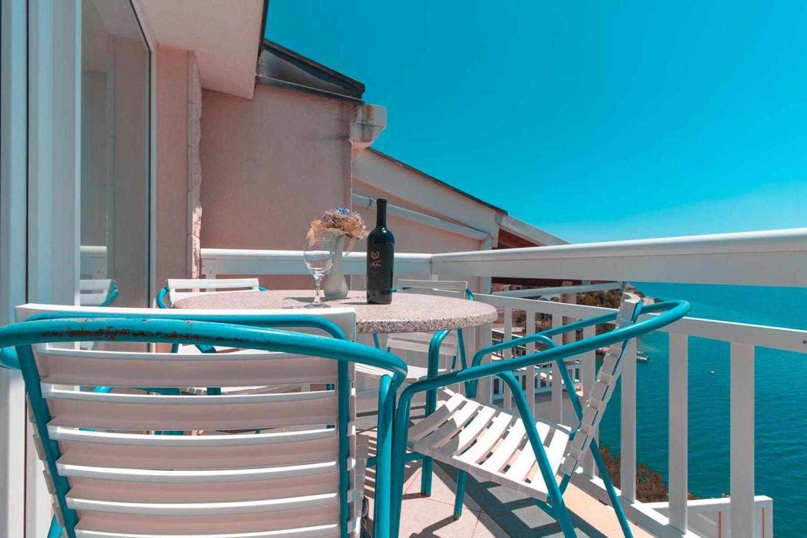 Villa Raguz Sa Privatnom Plazom I Garazom 네움 외부 사진