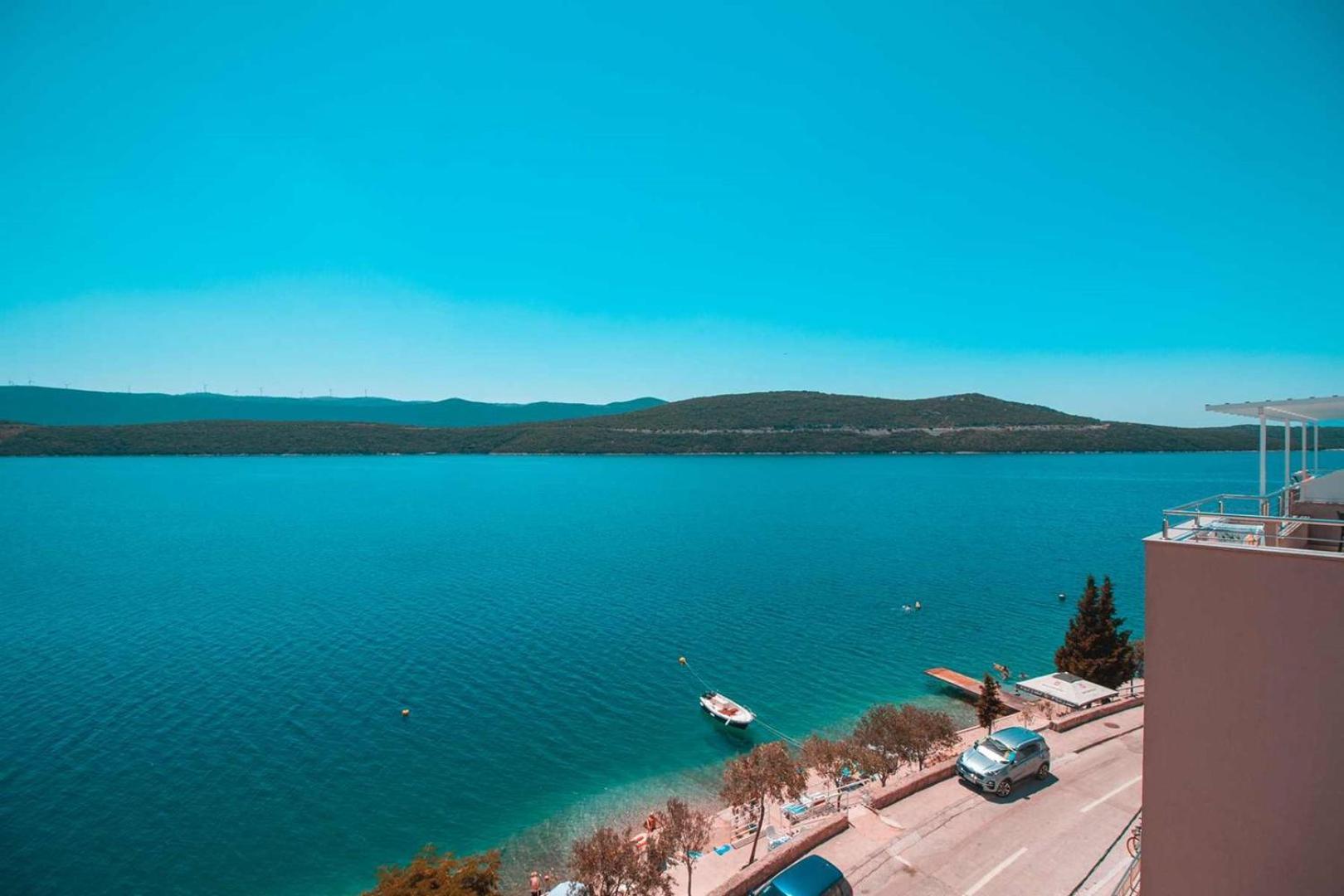 Villa Raguz Sa Privatnom Plazom I Garazom 네움 외부 사진