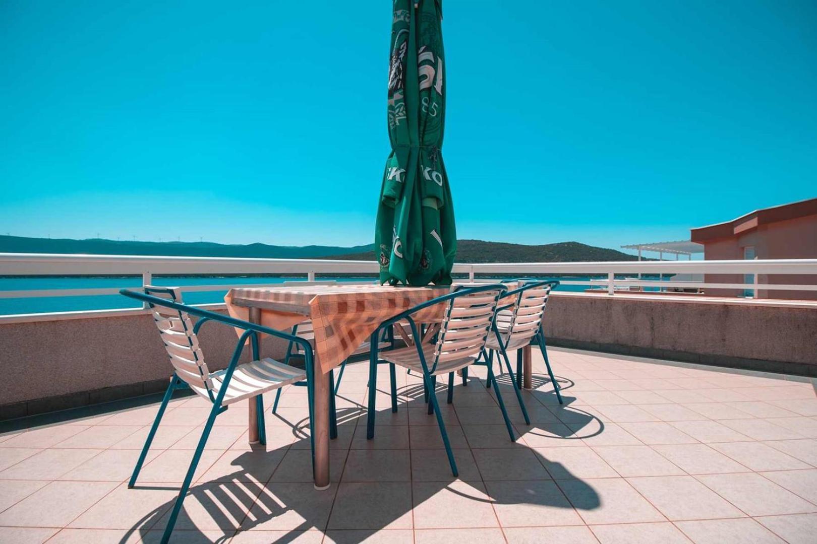 Villa Raguz Sa Privatnom Plazom I Garazom 네움 외부 사진