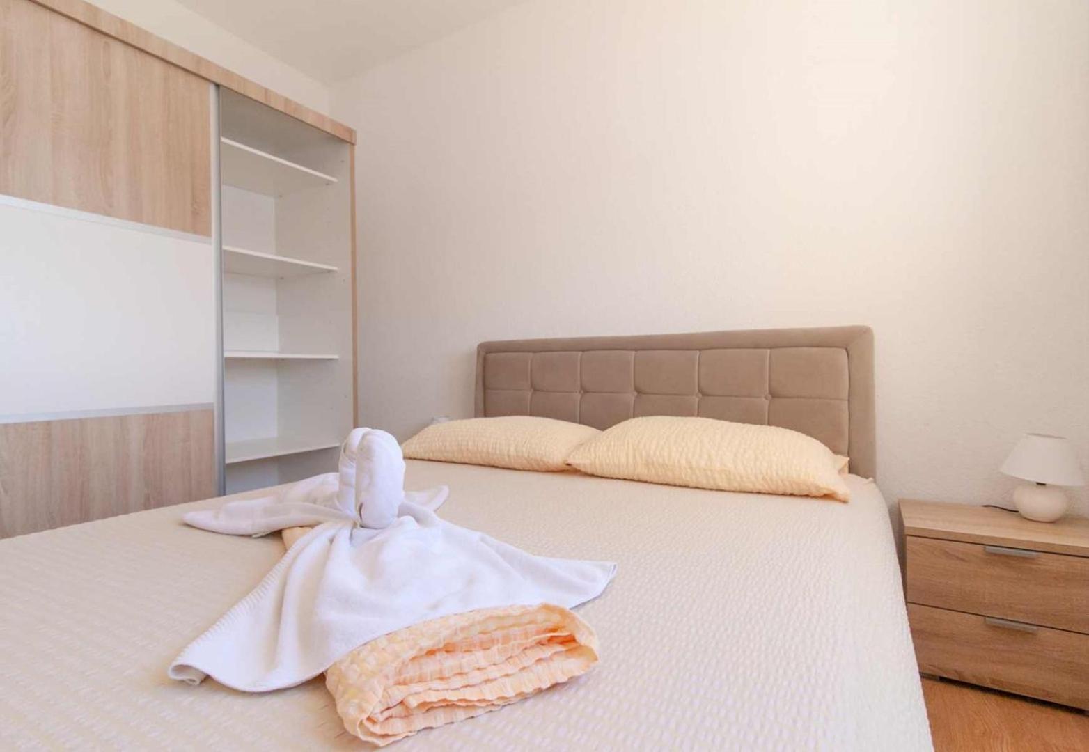 Villa Raguz Sa Privatnom Plazom I Garazom 네움 외부 사진