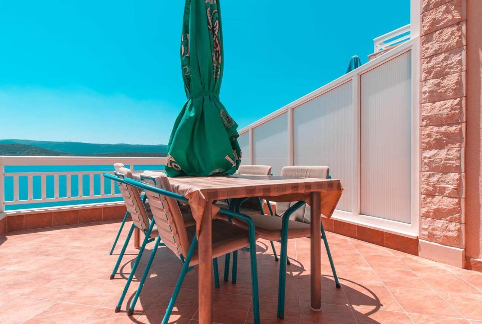 Villa Raguz Sa Privatnom Plazom I Garazom 네움 외부 사진